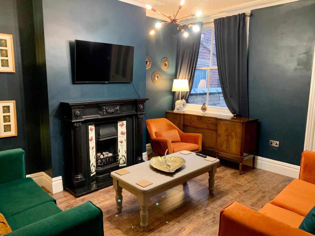Stamer House By Yourstays, Stylish Quirky House, With 4 Double Bedrooms, Book Now! Stoke-on-Trent Екстер'єр фото