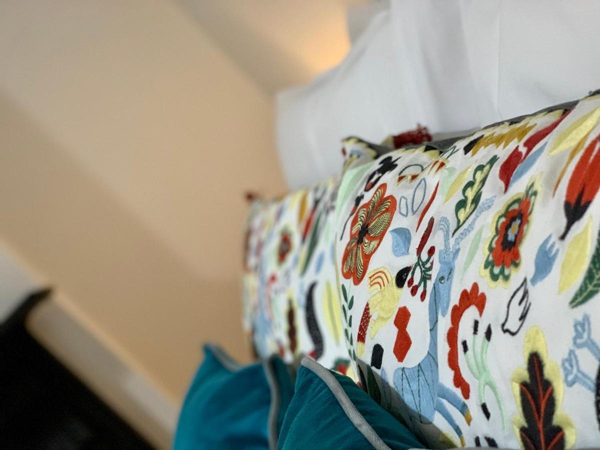 Stamer House By Yourstays, Stylish Quirky House, With 4 Double Bedrooms, Book Now! Stoke-on-Trent Екстер'єр фото