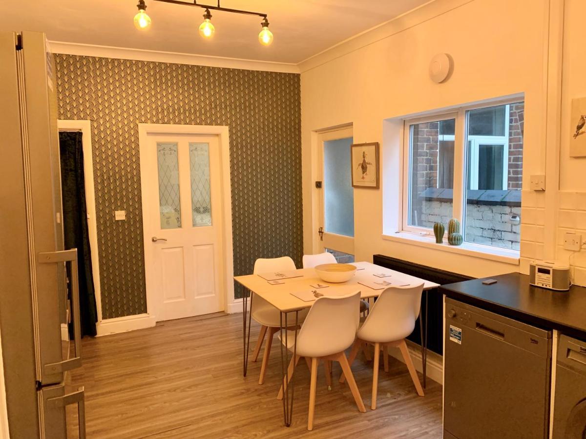 Stamer House By Yourstays, Stylish Quirky House, With 4 Double Bedrooms, Book Now! Stoke-on-Trent Екстер'єр фото