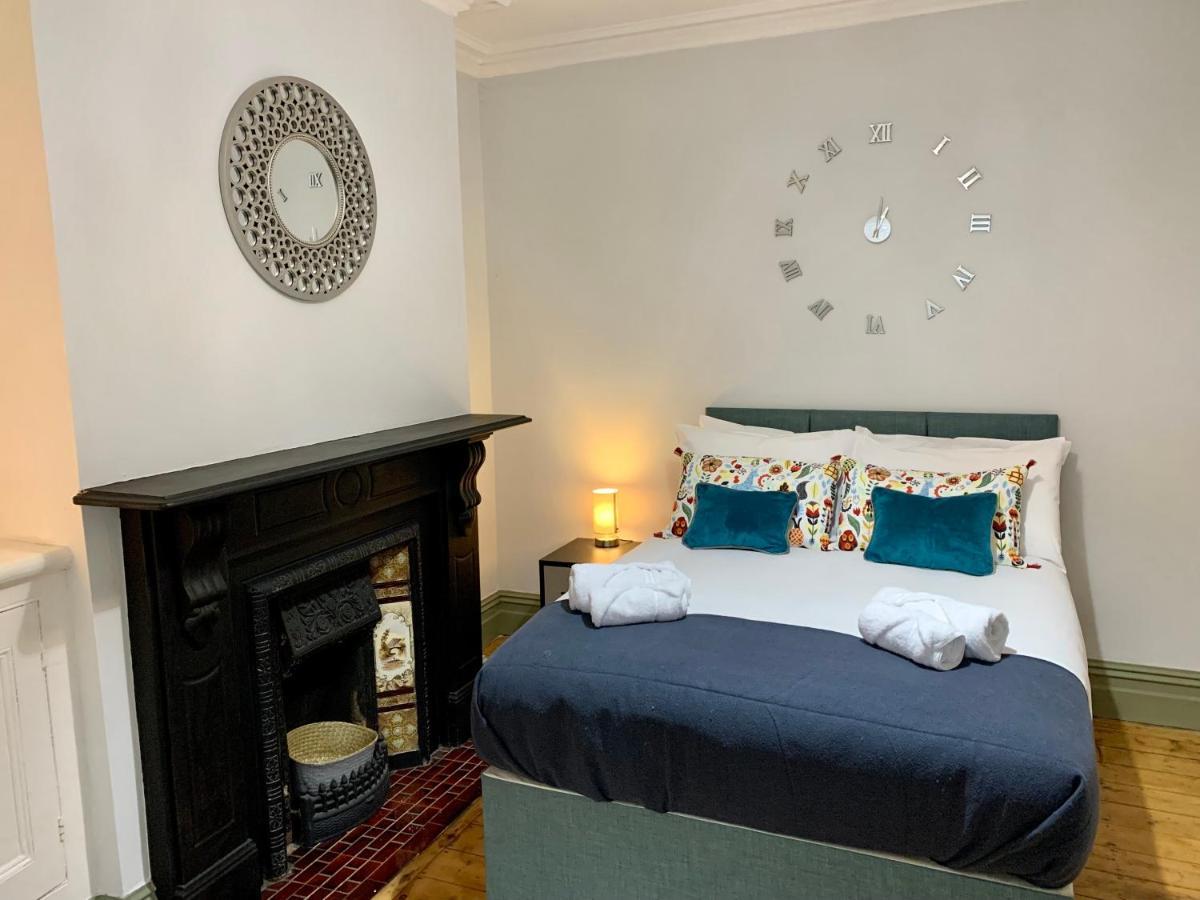 Stamer House By Yourstays, Stylish Quirky House, With 4 Double Bedrooms, Book Now! Stoke-on-Trent Екстер'єр фото